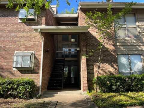 5750 Phoenix Drive, Dallas, TX 75231