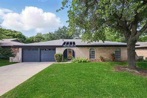7721 Briarcliff Court, North Richland Hills, TX 76182