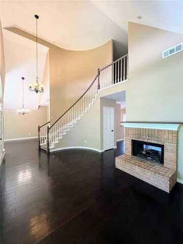 602 Sienna Court, McKinney, TX 75072