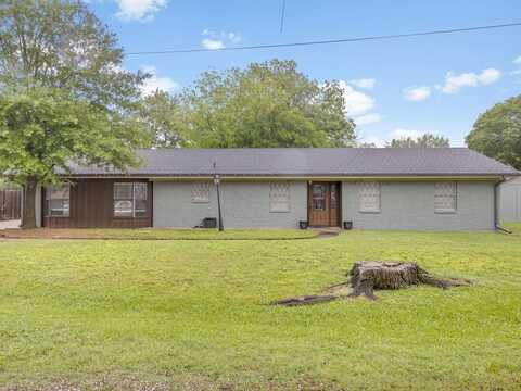 217 W Grady Street, Blooming Grove, TX 76626