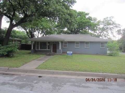7145 Robinhood Lane, Fort Worth, TX 76112