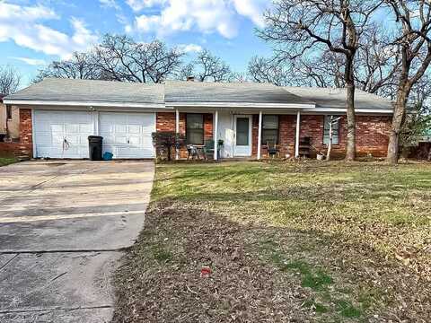 3425 Chimney Rock Drive, Forest Hill, TX 76140