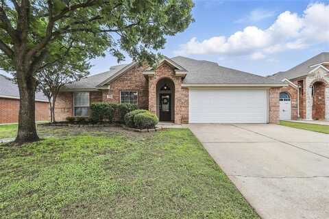 736 Bur Oak Drive, Burleson, TX 76028