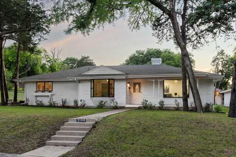 2106 Siesta Drive, Dallas, TX 75224