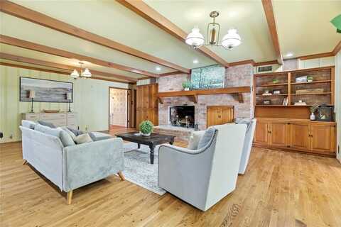 214 Country Club Road, Hillsboro, TX 76645