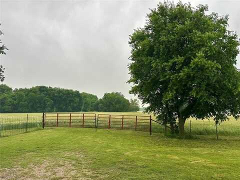 1801 S 4th Street, Grandview, TX 76050