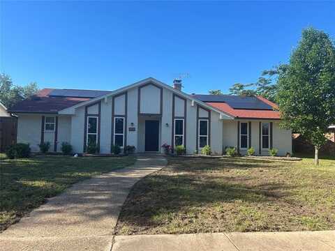 1104 Hillsdale Drive, Richardson, TX 75081