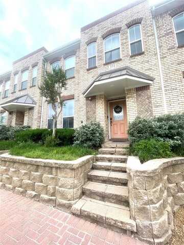204 Lily Lane, Lewisville, TX 75057