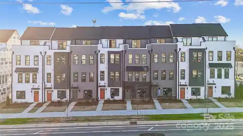 S Tryon Street #21, Charlotte, NC 28217