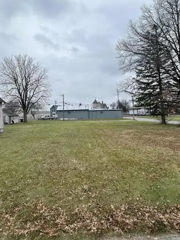 Chestnut Street, Fort Wayne, IN 46803