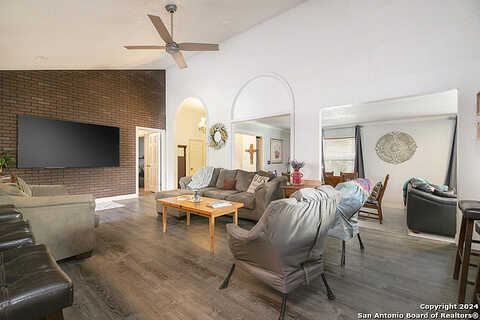 Trone, SAN ANTONIO, TX 78238