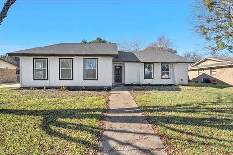 Travis, HEWITT, TX 76643