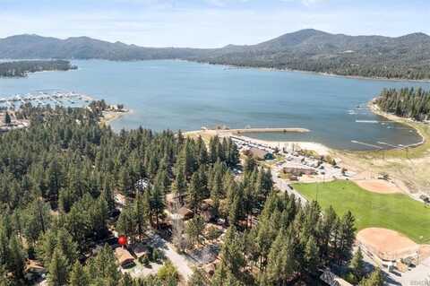 404 Jeffries Road, Big Bear Lake, CA 92315