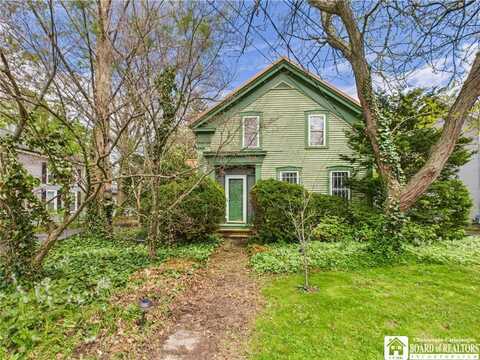 75 S Portage Street, Westfield, NY 14787