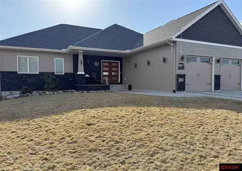 Sienna, MANKATO, MN 56001