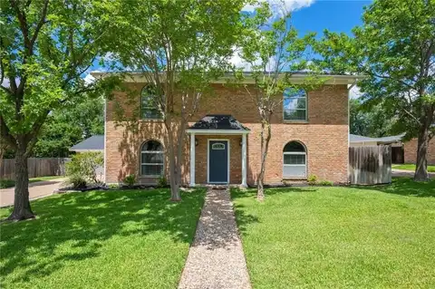 3007 Rustling Oaks Drive, Bryan, TX 77802