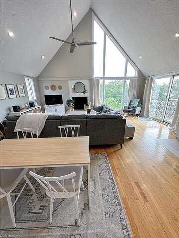 Mowbray Arch, NORFOLK, VA 23507