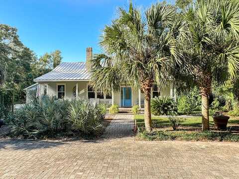 4Th, APALACHICOLA, FL 32320