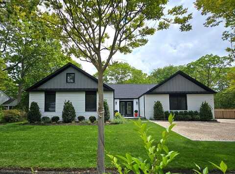 10 Hampton Street, Westhampton Beach, NY 11978