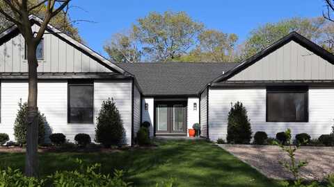 10 Hampton Street, Westhampton Beach, NY 11978