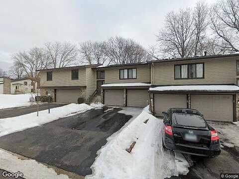 Hyland Courts, MINNEAPOLIS, MN 55437