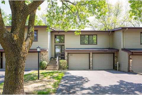 Hyland Courts, MINNEAPOLIS, MN 55437