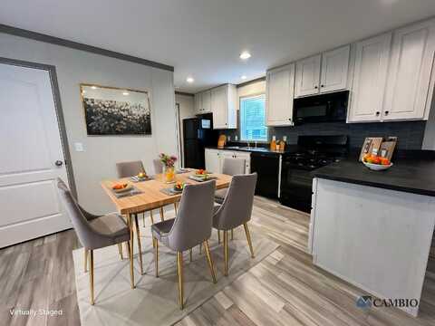 9 Lou Henry Lane, West Branch, IA 52358