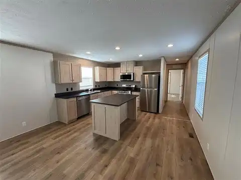 94 Marshall Ave, West Branch, IA 52358