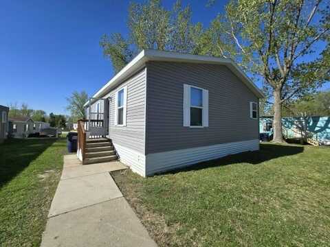 442 Romeo Dr, Lakeville, MN 55044