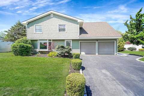 40 Balsam Drive, Medford, NY 11763
