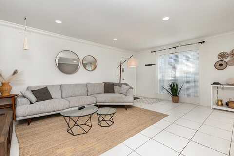 Les Chateaux, DALLAS, TX 75235