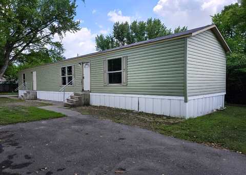1001 E. MacArthur Rd., Wichita, KS 67216