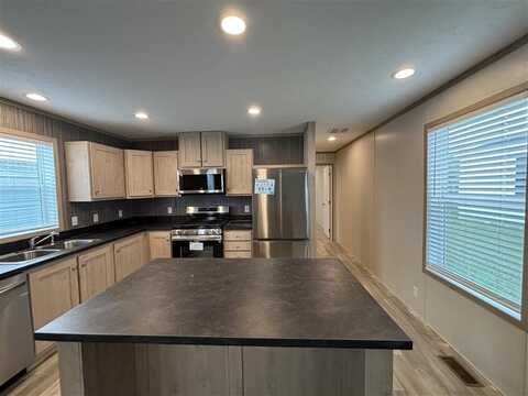 33 Grant Street, West Branch, IA 52358