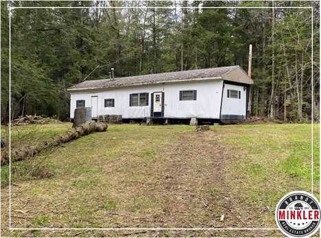 128 Dwyer Ln, Caroga Lake, NY 12078