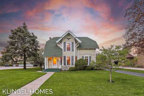 223 E SAVIDGE STREET, SPRING LAKE, MI 49456