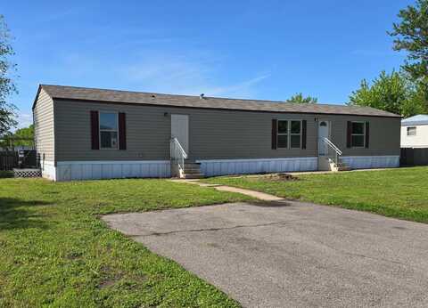 1001 E. MacArthur Rd., Wichita, KS 67216