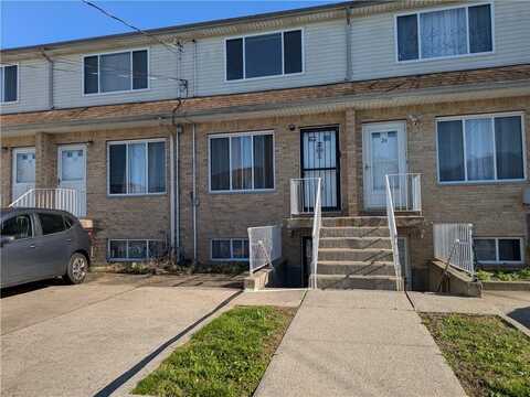 22 Spirit Lane, Staten Island, NY 10303