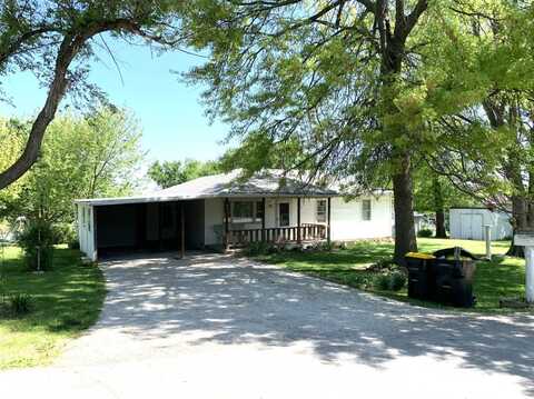 601 Hilltop Street, Savannah, MO 64485