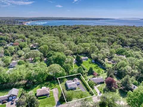 31 Bayberry Lane, Sag Harbor, NY 11963