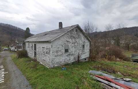 116 Front Street, Richwood, WV 26261
