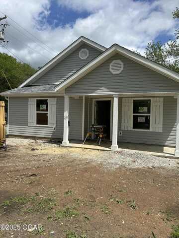 1101 S Sergeant Avenue, Joplin, MO 64801