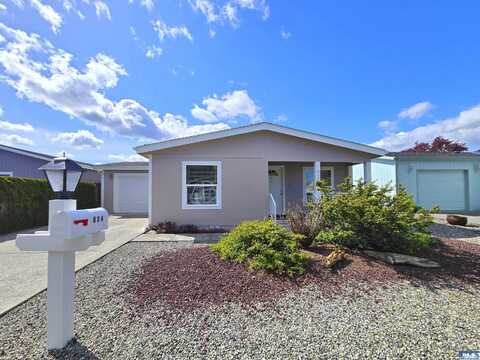 634 N 7th Ave., Sequim, WA 98382