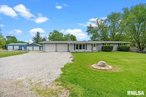 23285 Railsplitter Lane, Athens, IL 62613