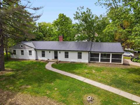 802 W MAIN Street, Vienna, IL 62995