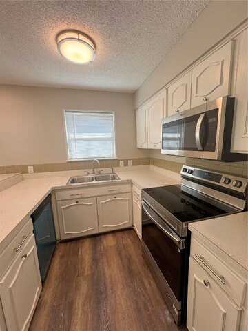 Waverly, ARLINGTON, TX 76015