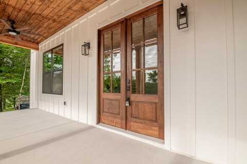 209 Crest Drive, Rocky Face, GA 30740