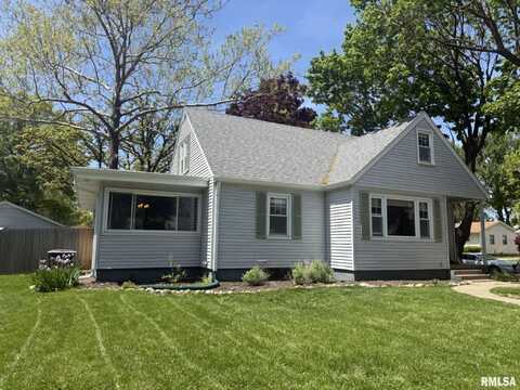 2601 47TH Street, Moline, IL 61265