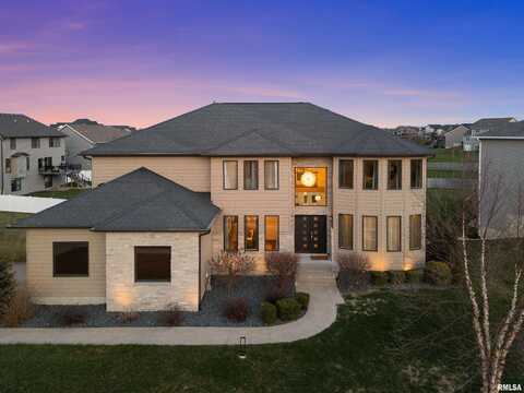 5523 ALLISON Drive, Bettendorf, IA 52722