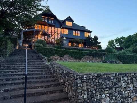 381 E View Drive, Chattanooga, TN 37404