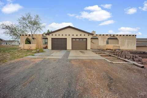 992 S Elbow Dr, Pueblo West, CO 81007